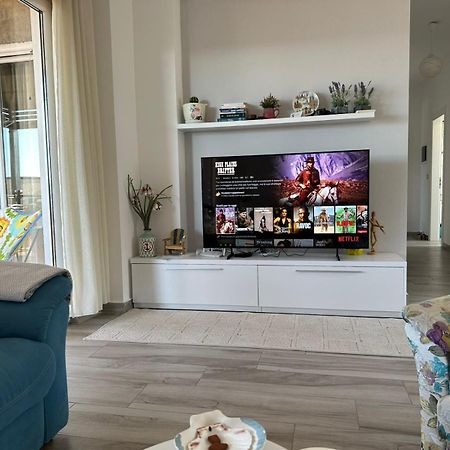 Vila Rina At Aquamarine Residence فلورا المظهر الخارجي الصورة